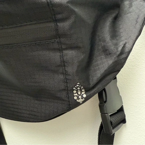 NWOT Free People Movement Ripstop Runner Bag, Black | One Size - Picture 5 of 6